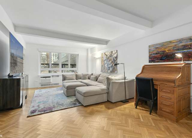 Property at 333 W 57th St Unit 2J, New York City, NY 10019, 1 bed, 1 bath