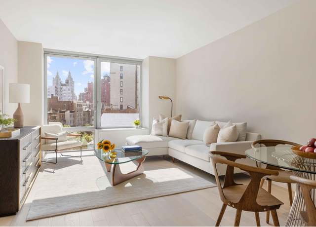 Property at 212 W 72nd St Unit 3J, New York City, NY 10023, 3 beds, 2.5 baths