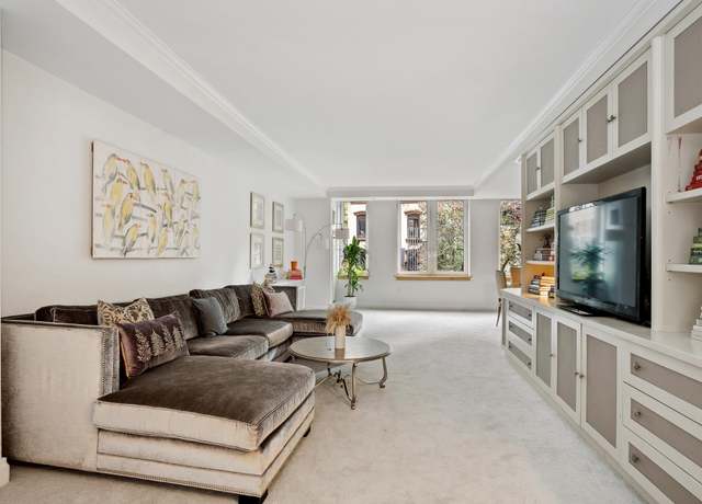 Property at 188 E 78th St Unit 4D, New York City, NY 10075, 2 beds, 2.5 baths