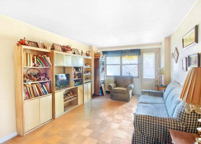 Property at 35 Seacoast Ter Unit 5F, Brooklyn, NY 11235, 1 bed, 1 bath