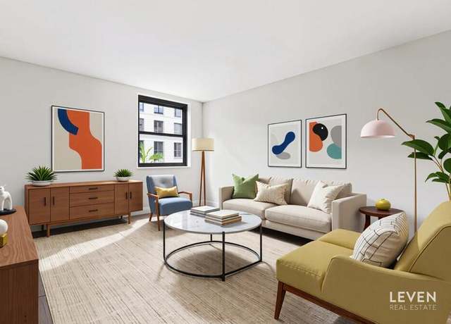 Property at 152 Bank St Unit 4B, New York City, NY 10014, 3 beds, 2 baths