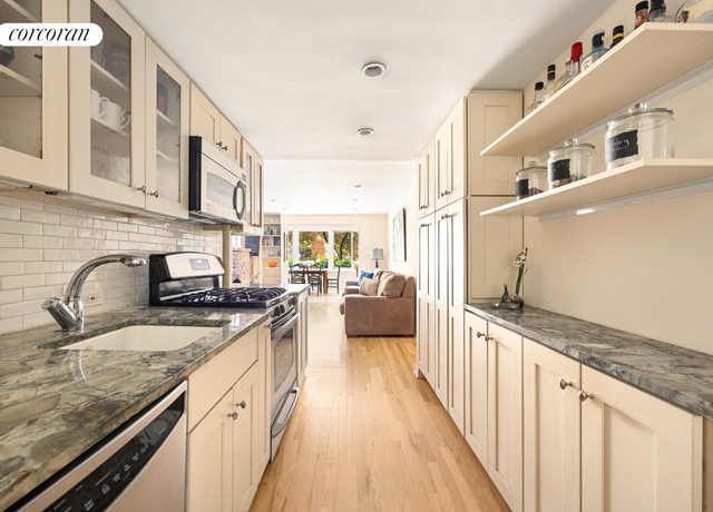 Property at 252 W 21st St Unit GARDEN, New York City, NY 10011, 1 bed, 1 bath