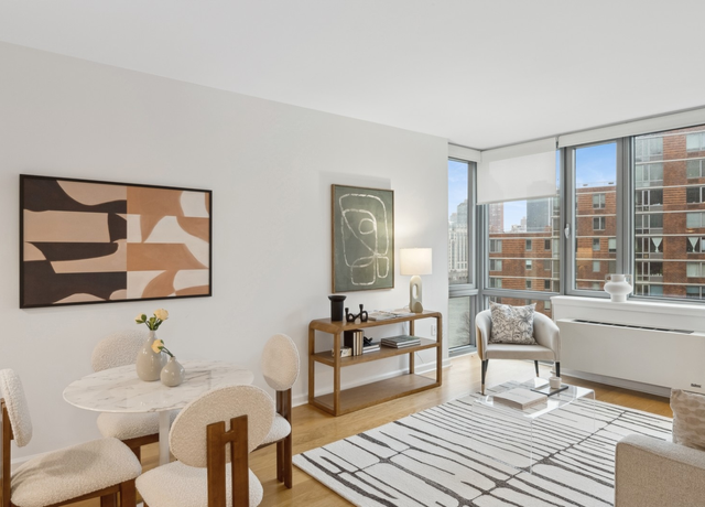 Property at 425 Main St Unit 16B, New York City, NY 10044, 2 beds, 2 baths