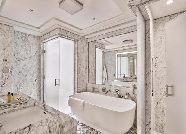 Property at 303 Park Ave #2803, New York City, NY 10022, 2 beds, 2.5 baths