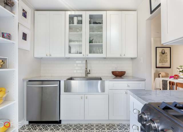 Property at 930 E 7th St Unit 6C, Brooklyn, NY 11230, 2 beds, 1 bath