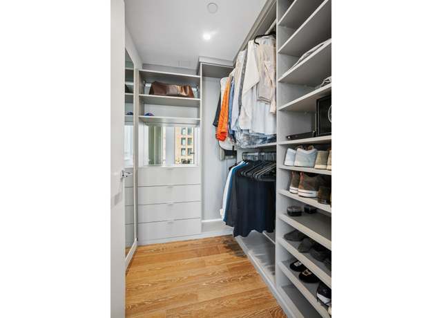 Property at 287 E Houston St Unit 3B, New York City, NY 10002, 1 bed, 1 bath