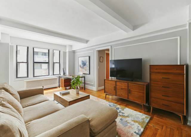 Property at 127 W 96th St Unit 3H, New York City, NY 10025, 1 bed, 1 bath