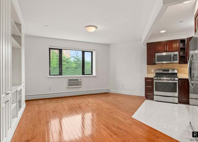 Property at 456 W 167th St Unit 2-A, New York City, NY 10032, 2 beds, 2 baths