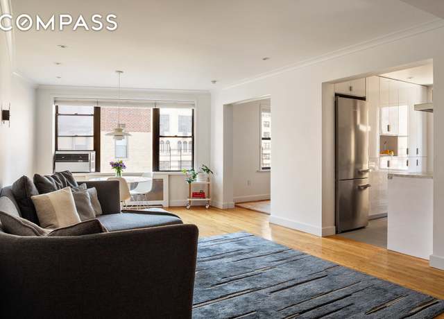 Property at 30 E 9th St Unit 6KK, New York City, NY 10003, 2 beds, 1 bath