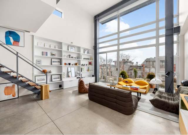 Property at 114 4th Pl #4, Brooklyn, NY 11231, 3 beds, 2 baths