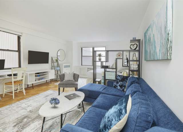 Property at 330 3rd Ave Unit 3K, New York City, NY 10010, 1 bath
