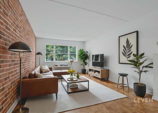 Property at 122 Prospect Park SW #3, Brooklyn, NY 11218, 1 bed, 1 bath