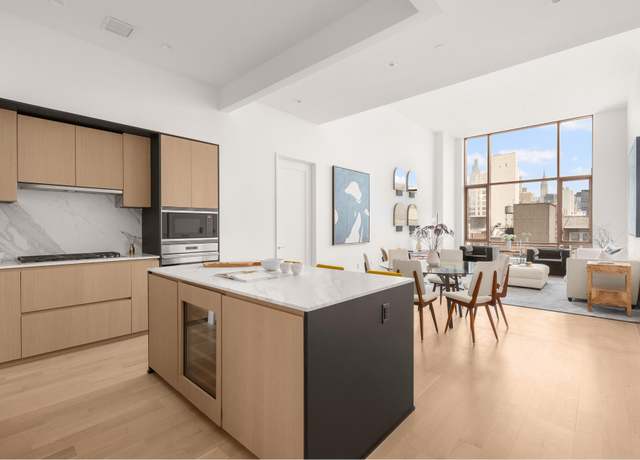 Property at 215 E 19th St Unit 4D, New York City, NY 10003, 2 beds, 2.5 baths