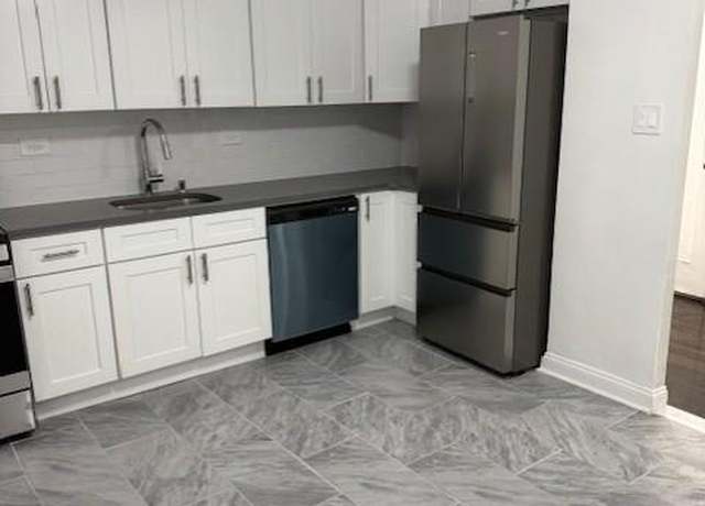 Property at 221 E 18th St Unit 1E, Brooklyn, NY 11226, 1 bed, 1 bath