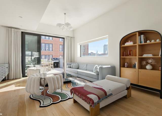 Property at 207 N 5th St, Brooklyn, NY 11211, 3 beds, 2.5 baths
