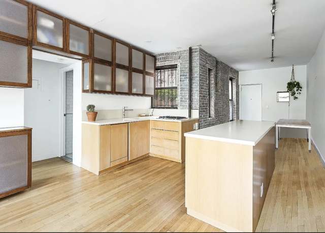 Property at 149 Ave C Unit 2F, New York City, NY 10009, 1 bed, 1 bath