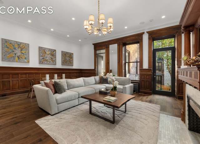 Property at 110 W 81st St, New York City, NY 10024, 12 beds, 11 baths