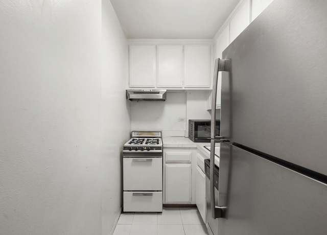 Property at 7 E 14th St #923, New York City, NY 10003, 1 bath