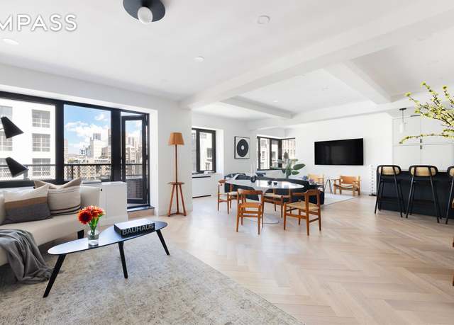Property at 120 E 79th St Unit 15BC, New York City, NY 10075, 3 beds, 2.5 baths