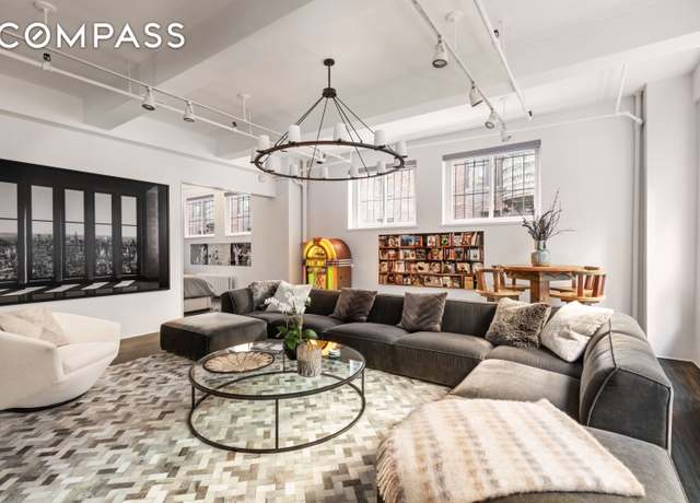 Property at 241 W 36th St Unit 7R, New York City, NY 10018, 2 beds, 2 baths