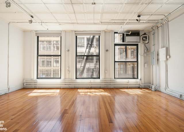 Property at 547 Broadway #3, New York City, NY 10012, 1 bed, 1.5 baths