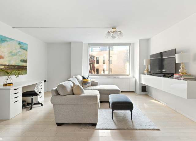 Property at 275 Greenwich St Unit 6G, New York City, NY 10007, 1 bed, 1 bath