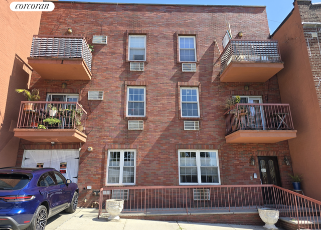 Property at 563 20th St, Brooklyn, NY 11218, 11 beds, 10.5 baths