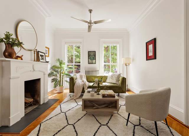 Property at 250 Cumberland St, Brooklyn, NY 11205, 5 beds, 3.5 baths