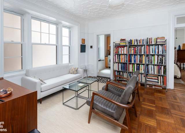 Property at 200 W 54th St Unit 2H, New York City, NY 10019, 1 bed, 1 bath