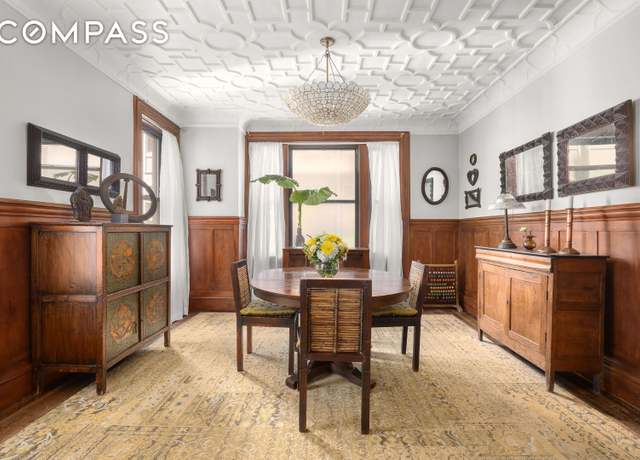 Property at 200 W 54th St Unit 8G, New York City, NY 10019, 2 beds, 1 bath