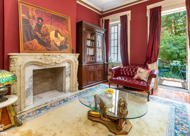 Property at 193 Waverly Pl, New York City, NY 10014, 5 beds, 3.5 baths