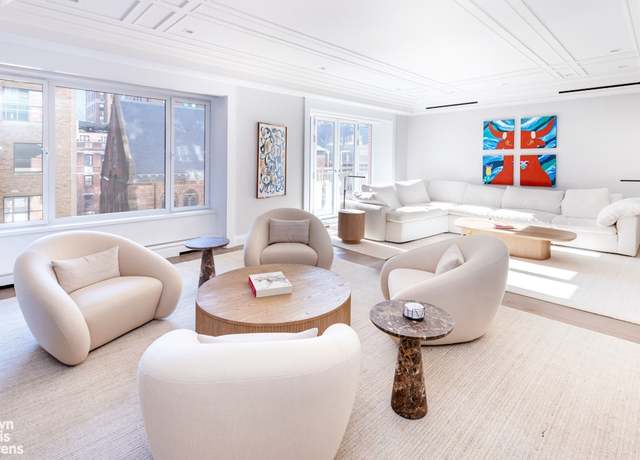 Property at 40 E 72nd St, New York City, NY 10021, 5 beds, 5.5 baths