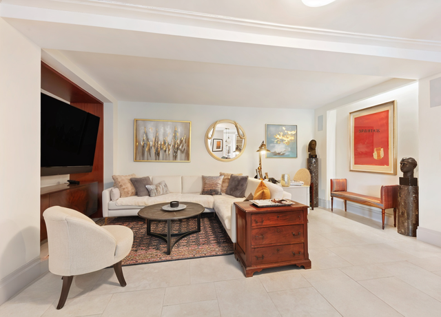 Property at 35 E 85th St Unit 2FG, New York City, NY 10028, 3 beds, 3 baths