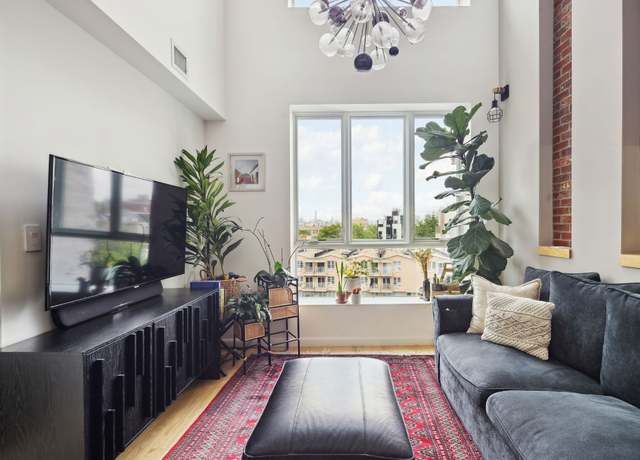 Property at 55 Maspeth Ave Unit 5R, Brooklyn, NY 11211, 2 beds, 2 baths