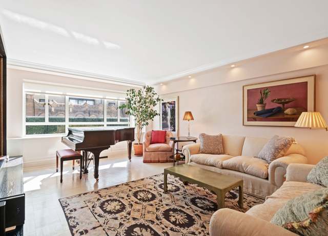 Property at 799 Park Ave Unit 17-D, New York City, NY 10021, 3 beds, 2 baths