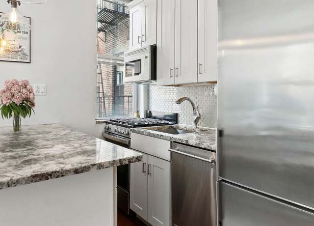 Property at 406 W 46th St Unit 4C, New York City, NY 10036, 2 beds, 1 bath