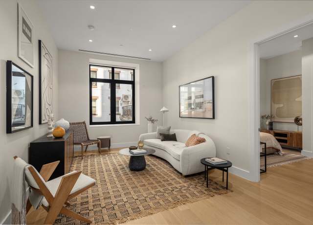 Property at 435 W 19th St Unit 3C, New York City, NY 10011, 1 bed, 1.5 baths