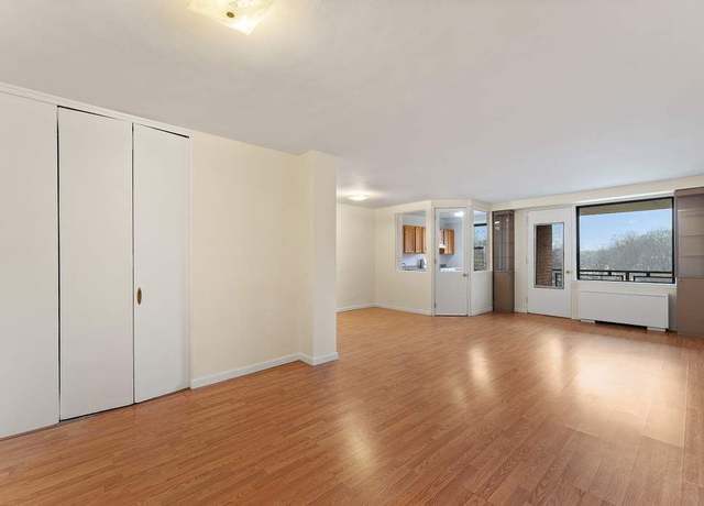 Property at 4901 Henry Hudson Pkwy W Unit 7D, New York City, NY 10471, 2 beds, 1.5 baths