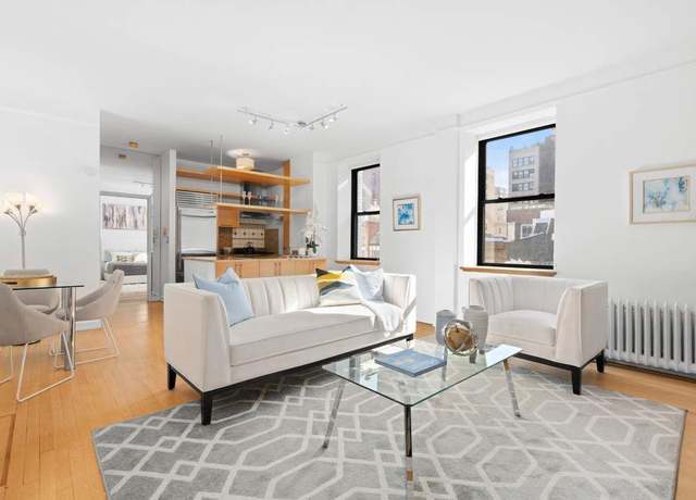 Property at 7 Gramercy Park W Unit 5D, New York City, NY 10003, 2 beds, 2 baths