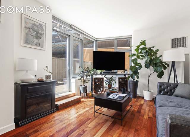 Property at 100 Jay St Unit 4H, Brooklyn, NY 11201, 1 bed, 1 bath