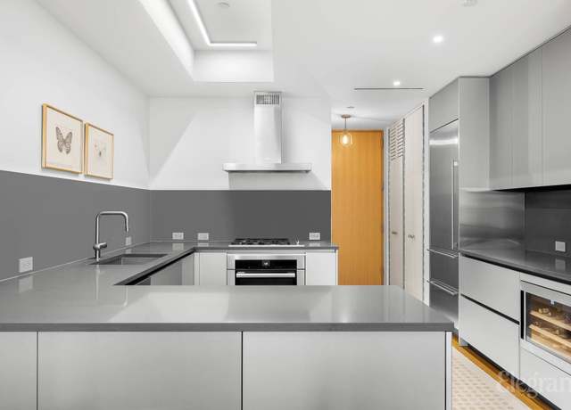 Property at 71 Reade St Unit 4C, New York City, NY 10007, 1 bed, 1.5 baths