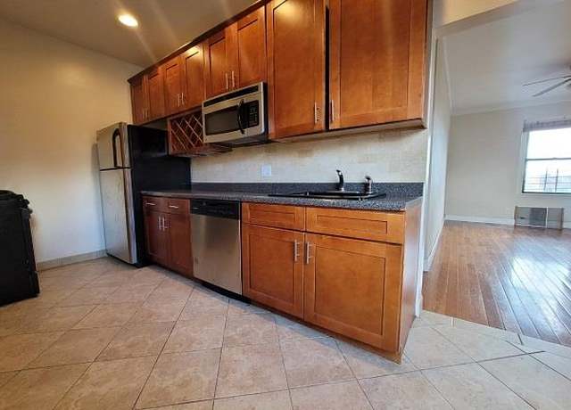 Property at 21-77 33rd St Unit 5-E, New York City, NY 11105, 2 beds, 1 bath