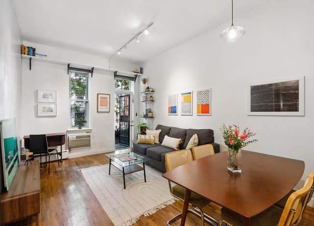 Property at 321 E 89th St Unit 1G, New York City, NY 10128, 1 bed, 1 bath