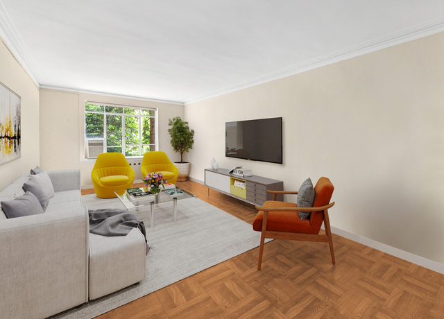 Property at 250 W 24th St Unit 1CW, New York City, NY 10011, 1 bed, 1 bath