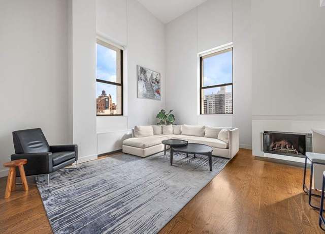 Property at 61 Irving Pl Unit 6C, New York City, NY 10003, 2 beds, 2 baths