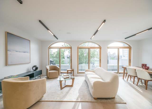 Property at 636 Lorimer St #4, Brooklyn, NY 11211, 2 beds, 2 baths