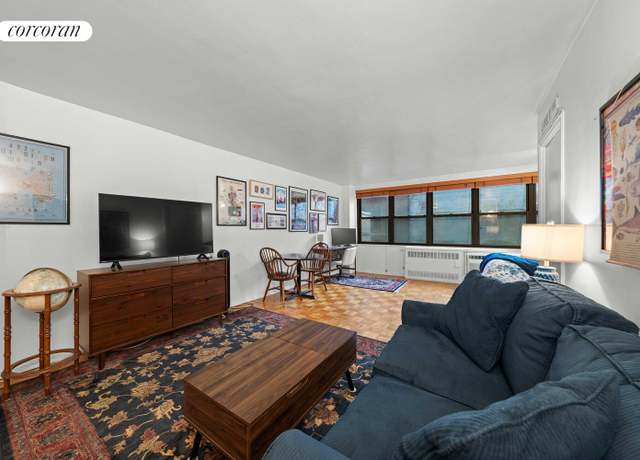 Property at 209 E 56th St Unit 2K, New York City, NY 10022, 1 bath