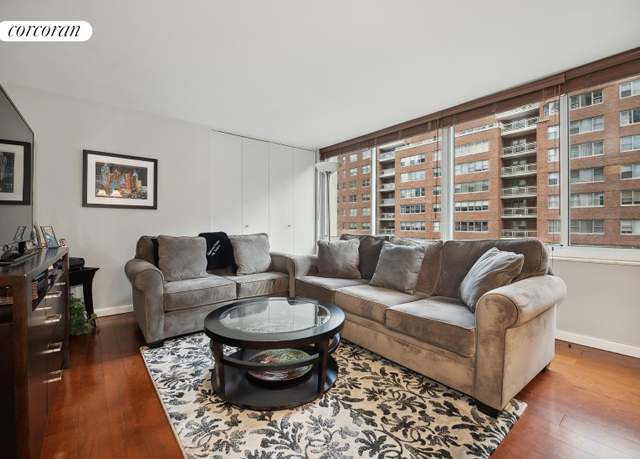 Property at 353 E 72nd St Unit 10C, New York City, NY 10021, 1 bed, 1 bath