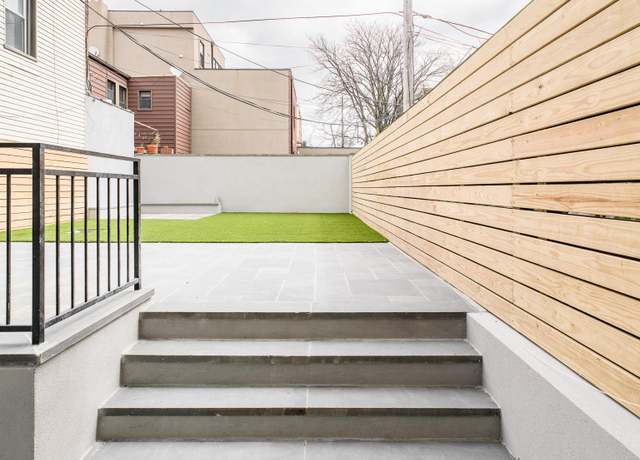 Property at 636 Lorimer St #1, Brooklyn, NY 11211, 2 beds, 2.5 baths