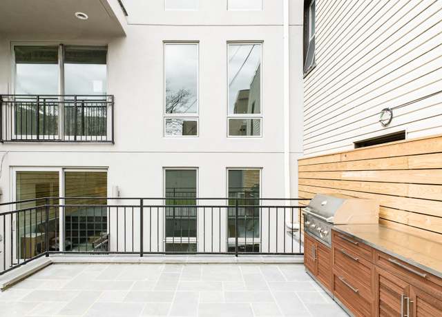 Property at 636 Lorimer St #1, Brooklyn, NY 11211, 2 beds, 2.5 baths